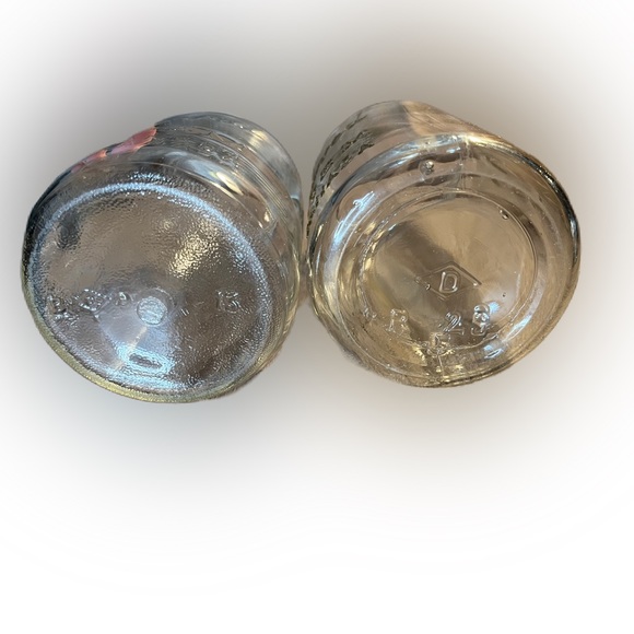 2 Vintage Improved Gem made in Canada jars - Picture 7 of 9